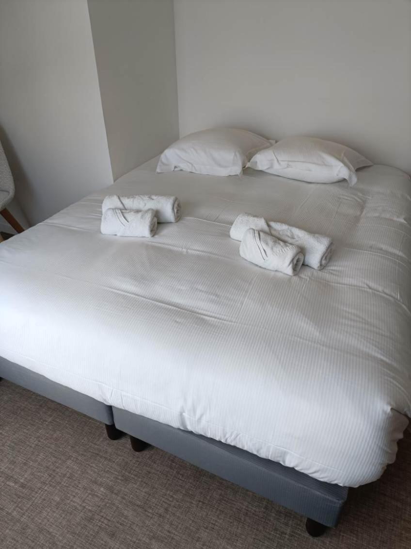 物流-De La Baie De&Hotel 3*